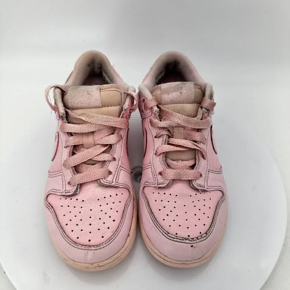 Nike Dunk Low SE Youth Sz 1Y AA3146 601 Triple Prism Pink Leather Training Shoes
